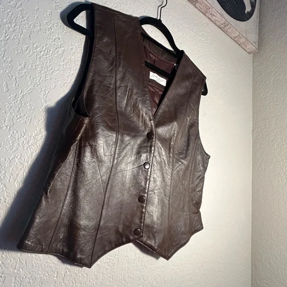 Petites Dark Chocolate Brown Snap Button Vest Up Size 8